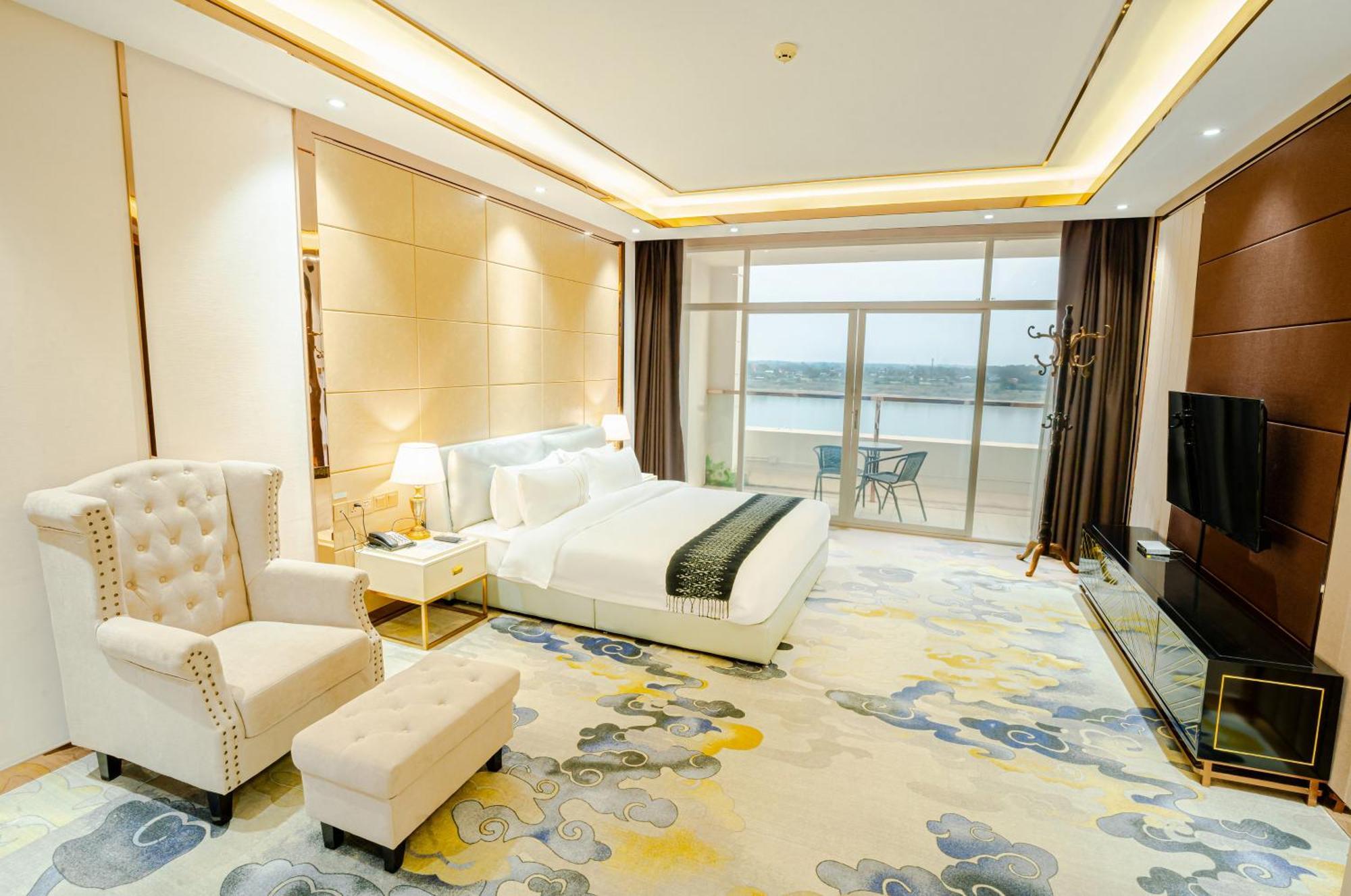 St Hotel Wattay Airport Vientiane Dış mekan fotoğraf