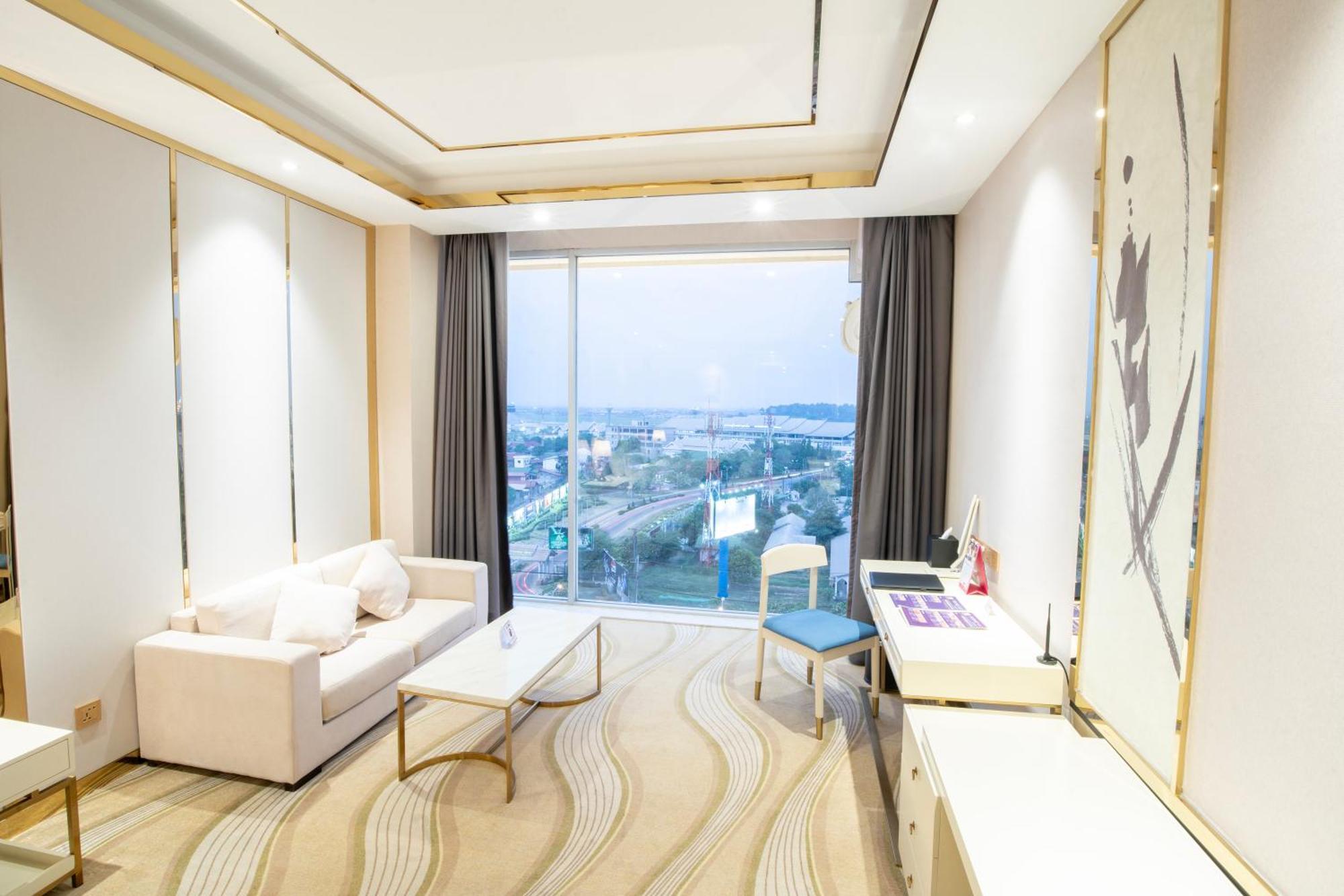 St Hotel Wattay Airport Vientiane Dış mekan fotoğraf